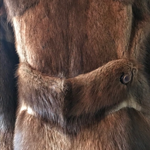 🍀🍀🍀 Vintage fur coat… stunning colour and so soft 🍀🍀🍀 - Picture 3 of 9